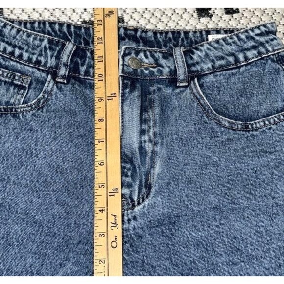 Shein Womens High-Waisted Blue Denim Shorts Size 30 - Picture 9 of 10